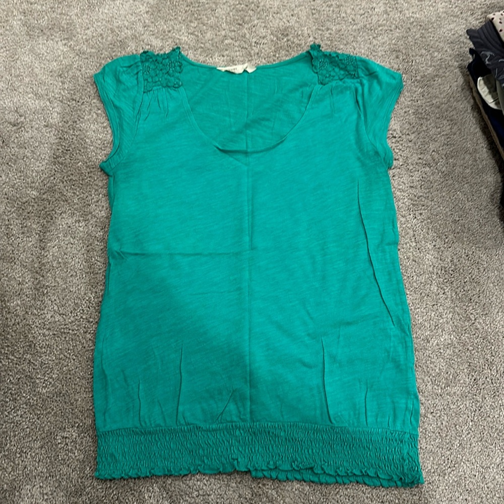 Green Old Navy top